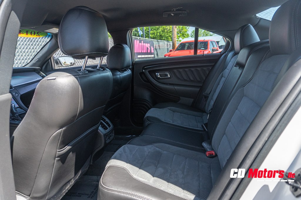 2014 Ford Taurus Image 17