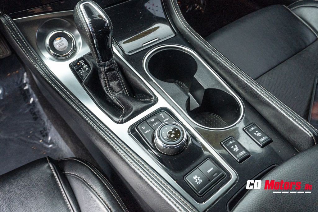 2022 Nissan Maxima Image 16