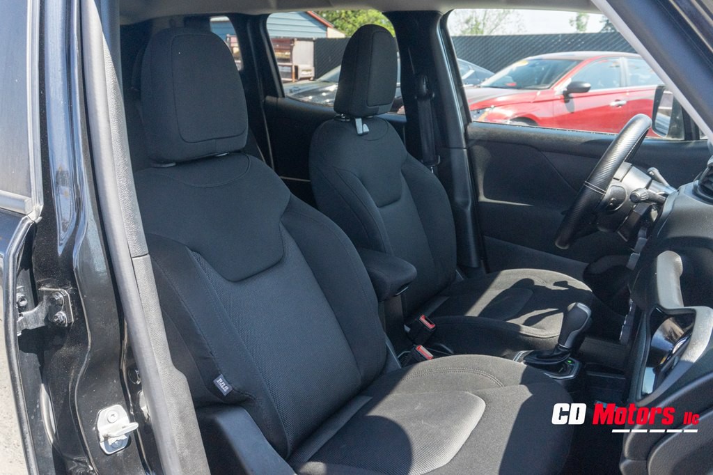 2019 Jeep Renegade Image 13