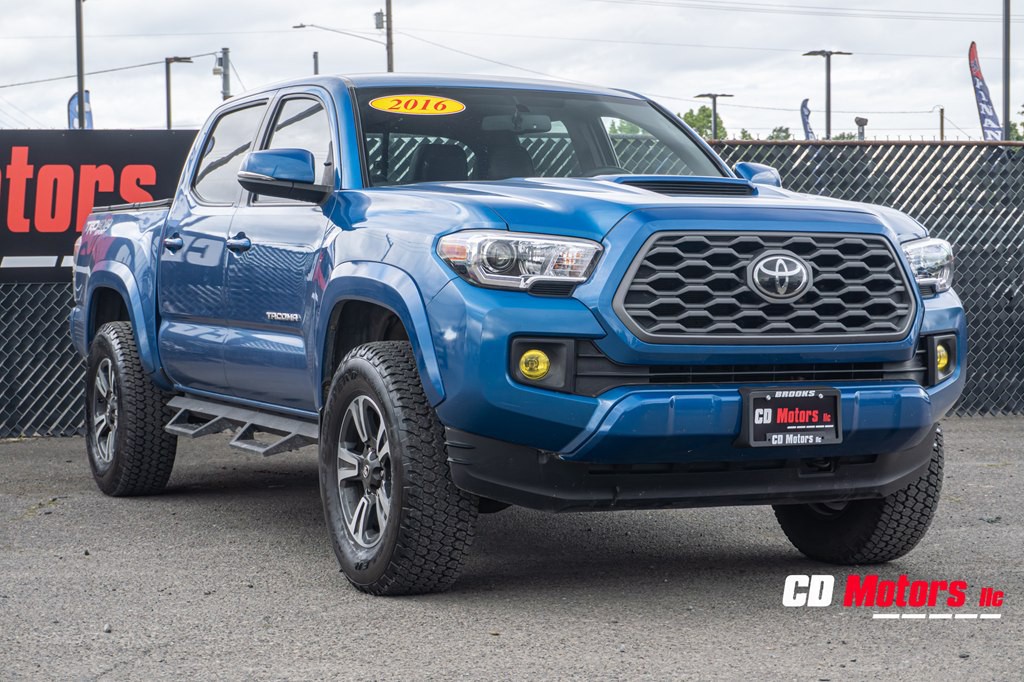 2016 Toyota Tacoma Image 2