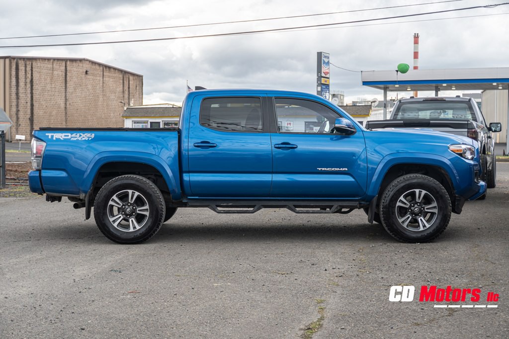 2016 Toyota Tacoma Image 10