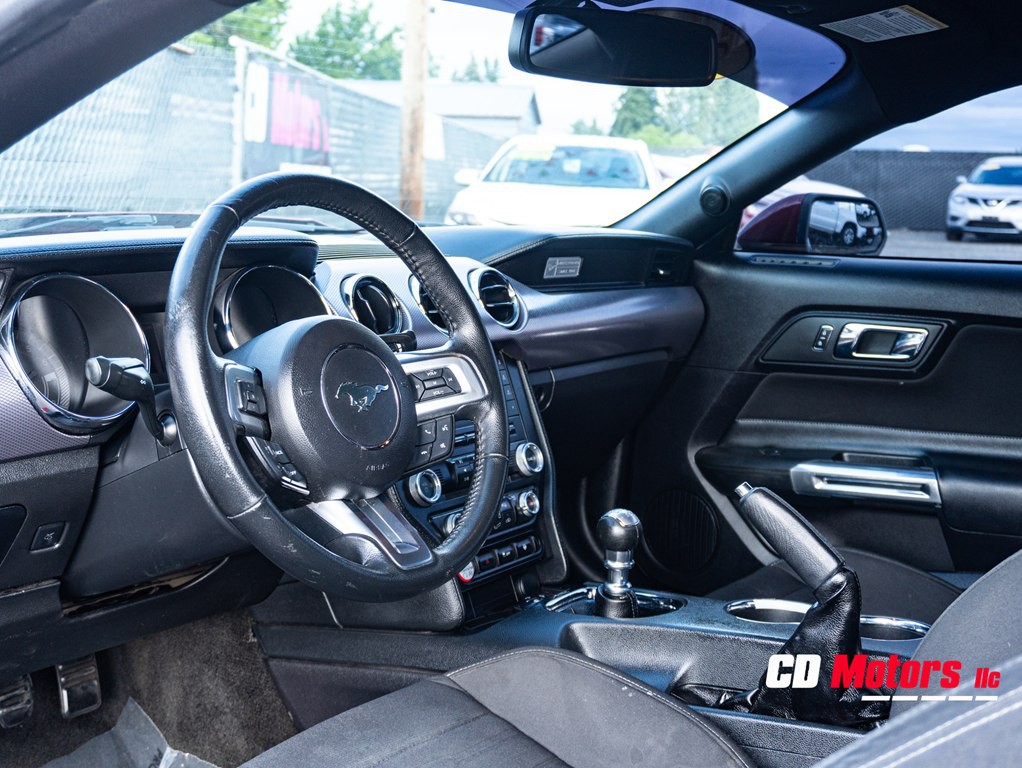 2016 Ford Mustang Image 13