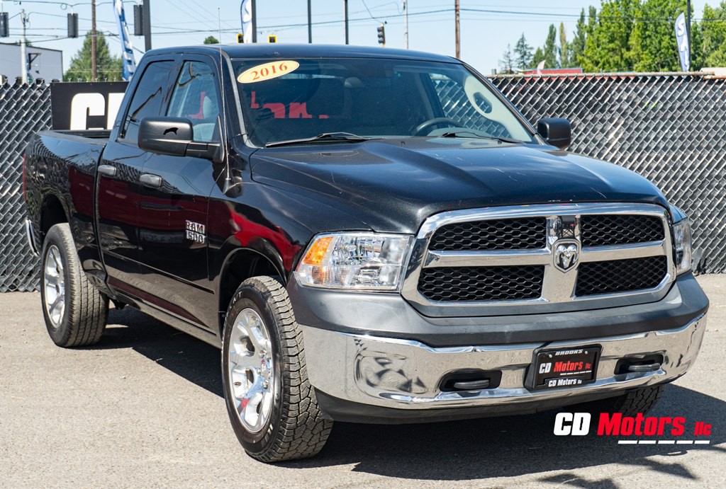 2016 RAM 1500 Image 2