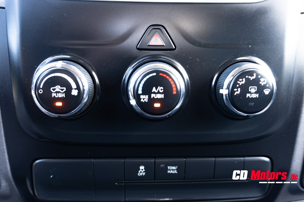 2016 RAM 1500 Image 15