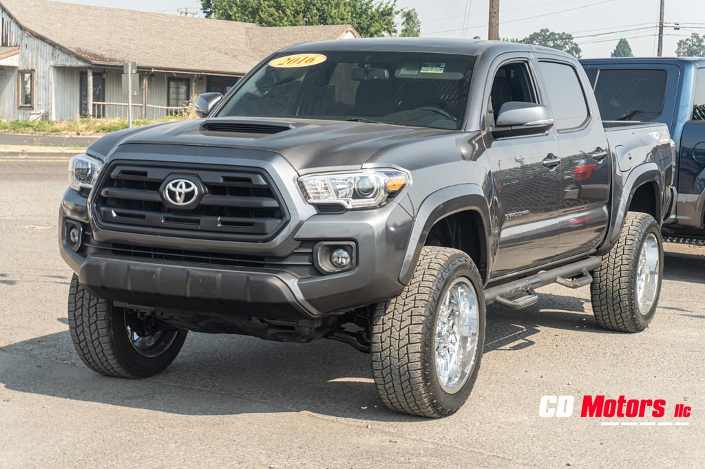 2016 Toyota Tacoma Image 4