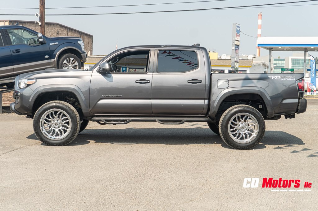 2016 Toyota Tacoma Image 6