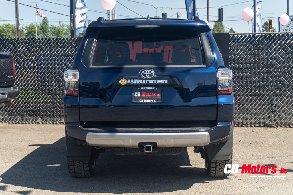 2020 Toyota 4Runner Image 9