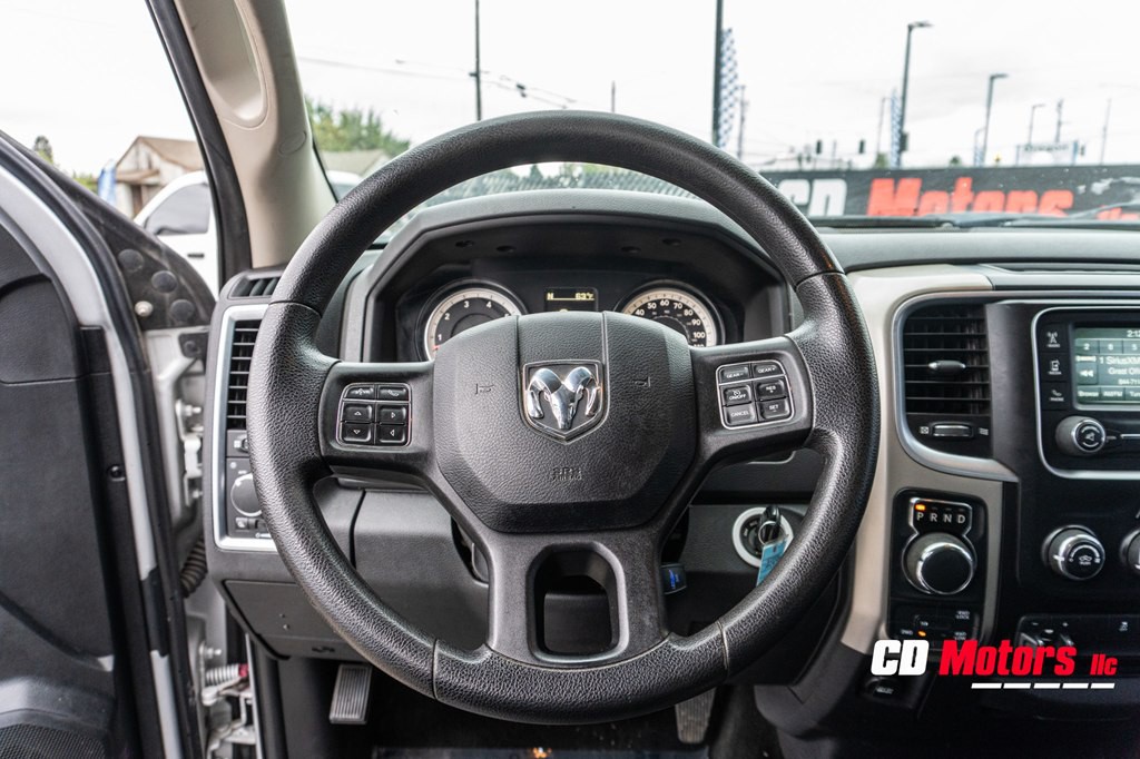 2015 RAM 1500 Image 16