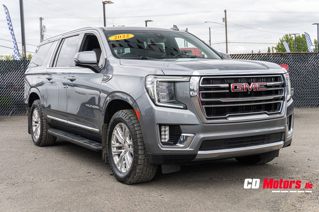 2022 GMC Yukon Image 2