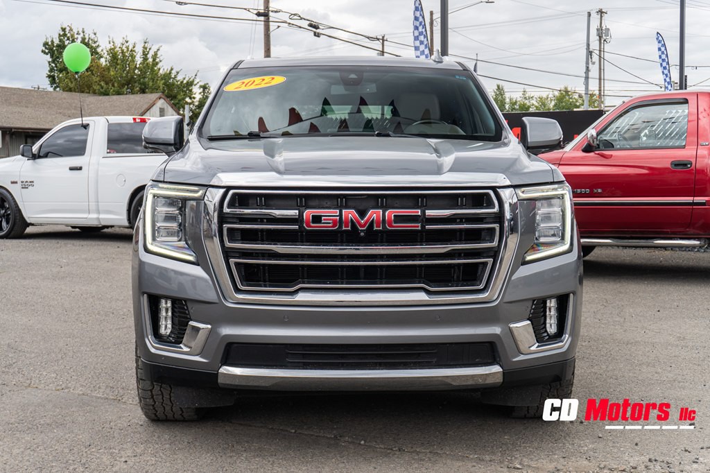 2022 GMC Yukon Image 3