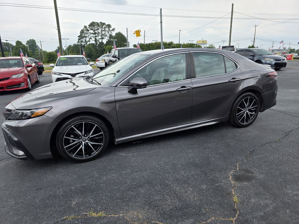 2021 Toyota Camry Image 2