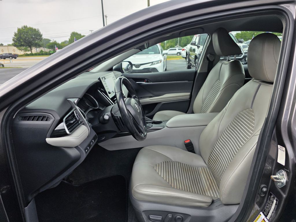 2021 Toyota Camry Image 17