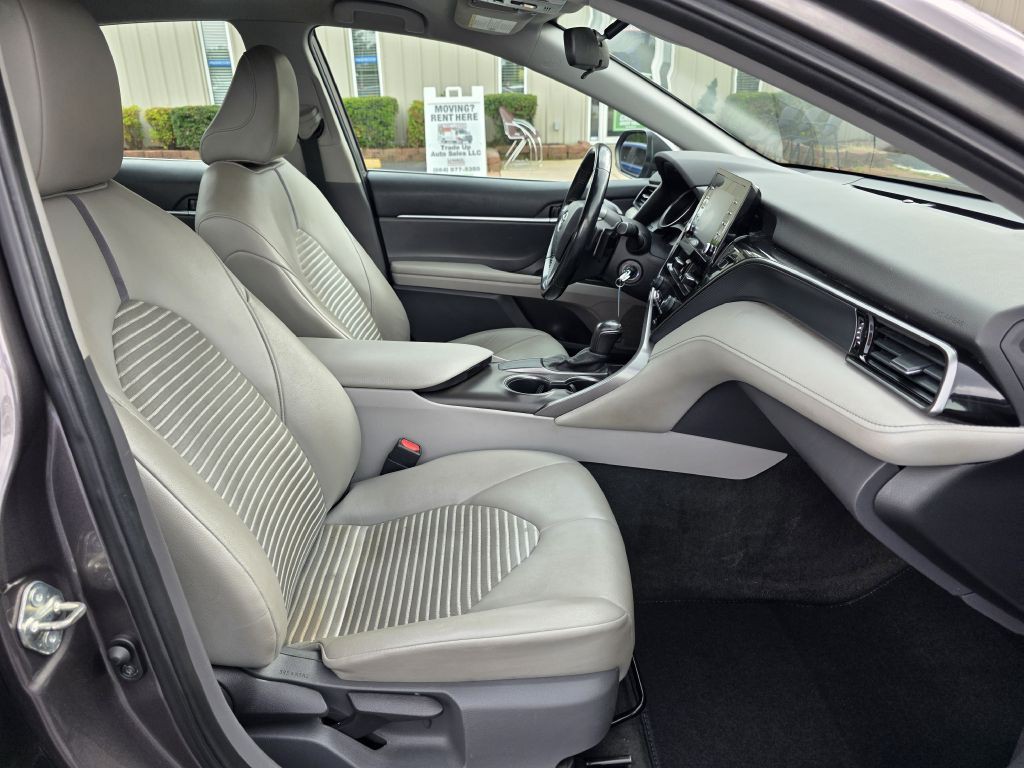 2021 Toyota Camry Image 23