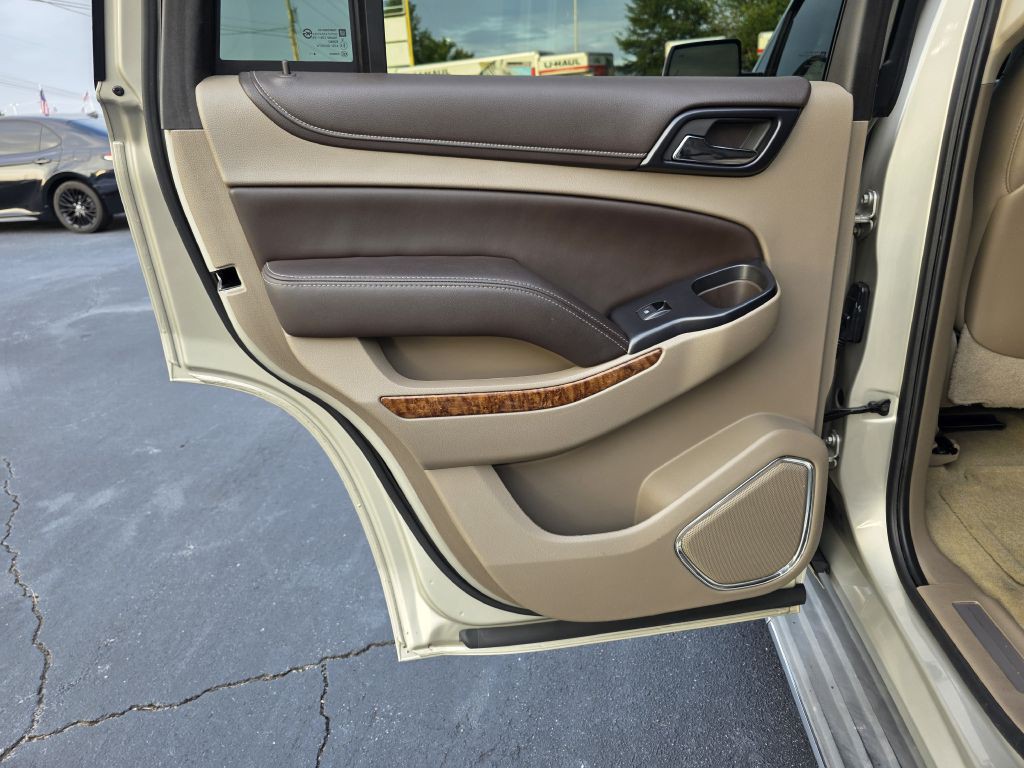 2015 Chevrolet Tahoe Image 17