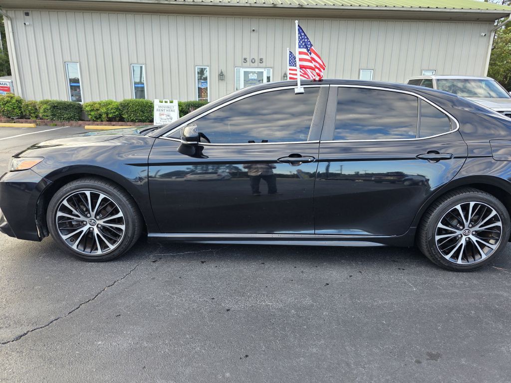 2020 Toyota Camry Image 5