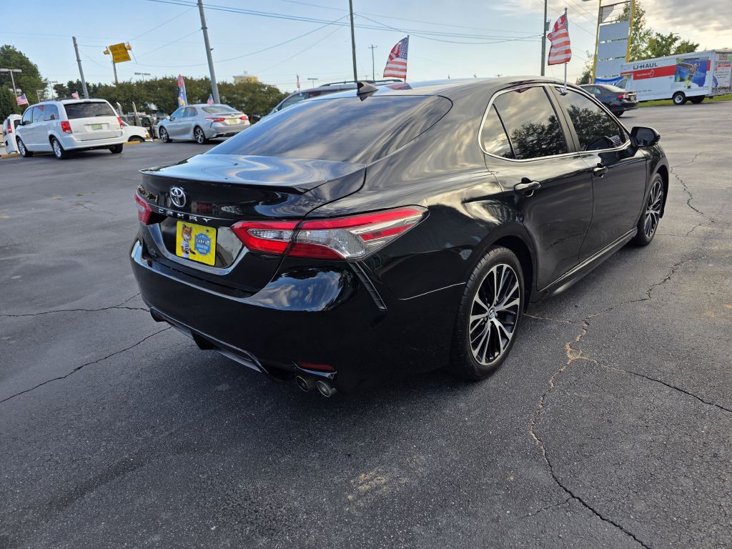 2020 Toyota Camry Image 9