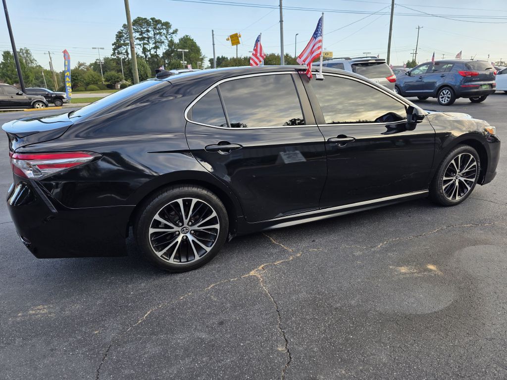 2020 Toyota Camry Image 10