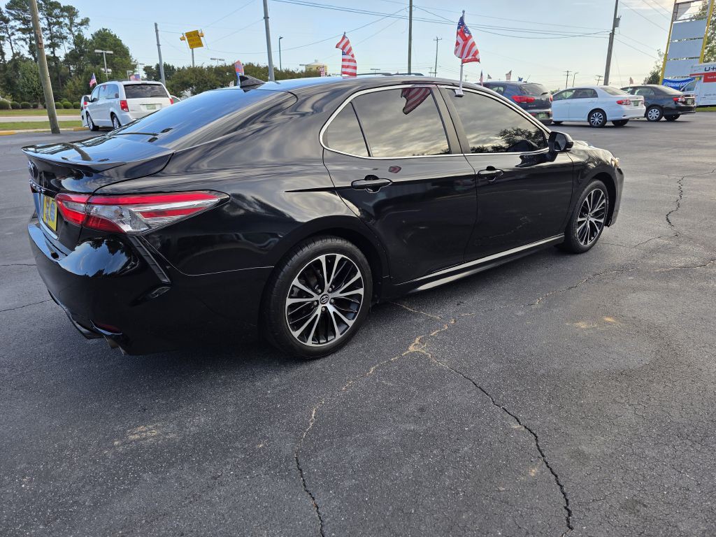 2020 Toyota Camry Image 11