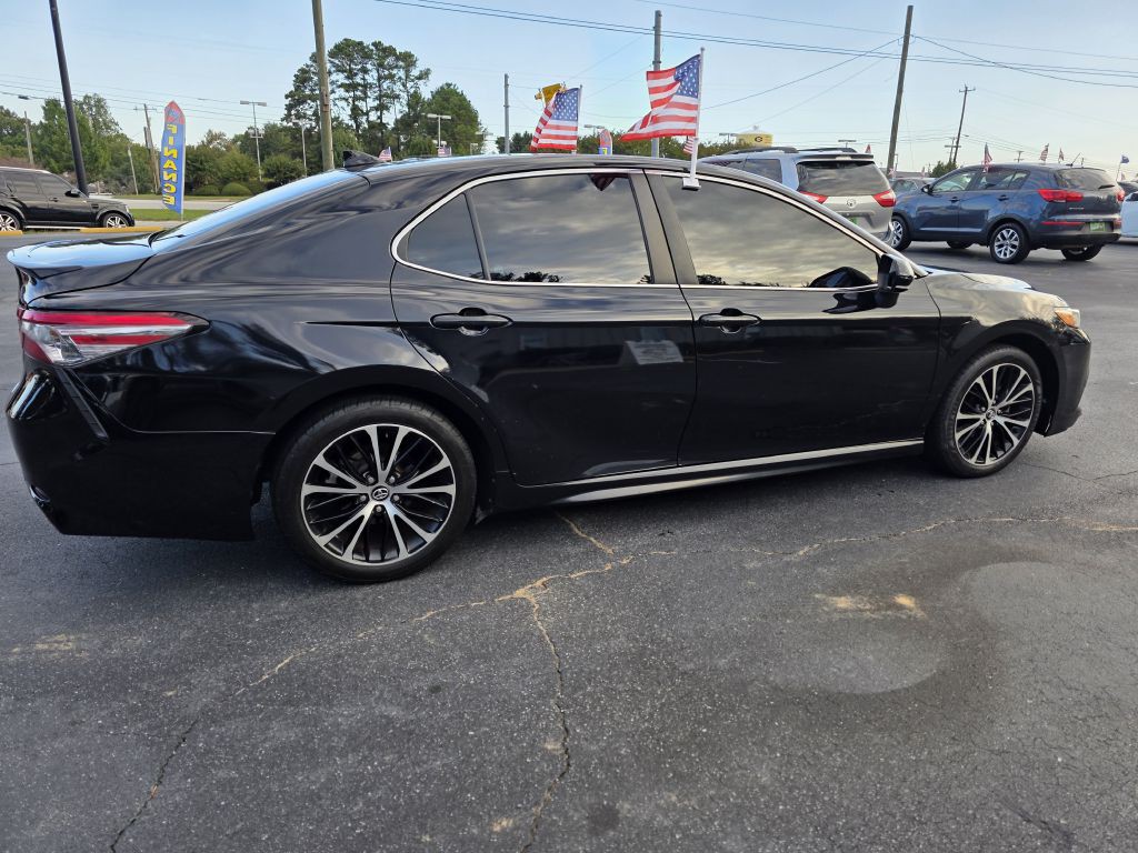 2020 Toyota Camry Image 12