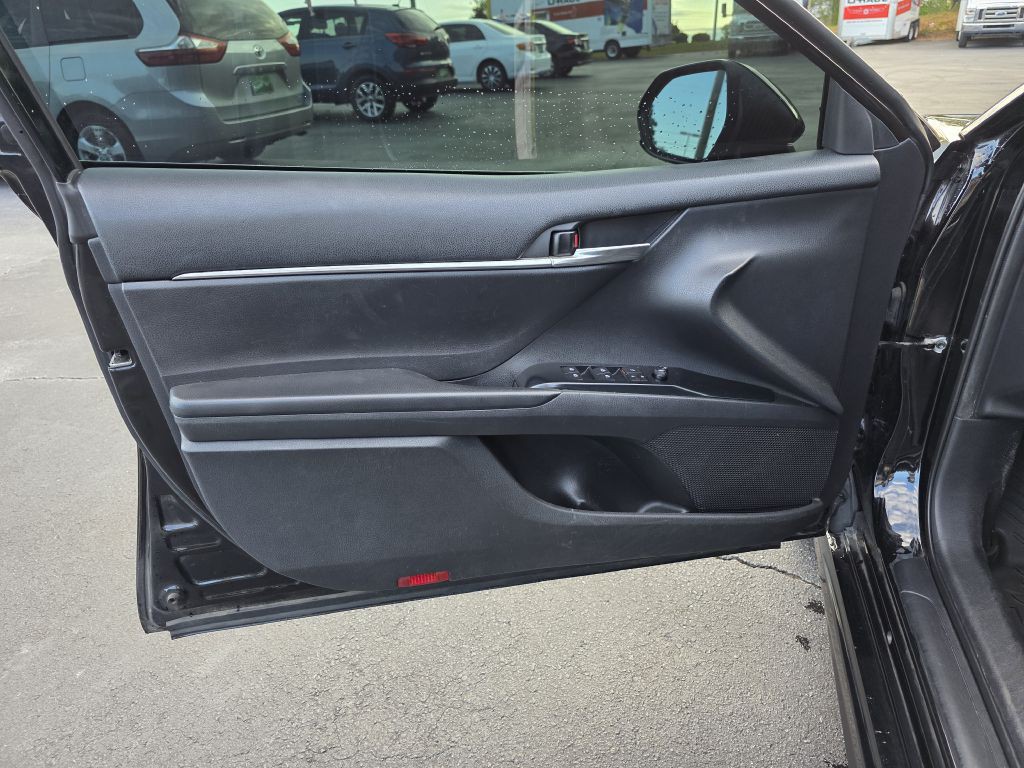 2020 Toyota Camry Image 16