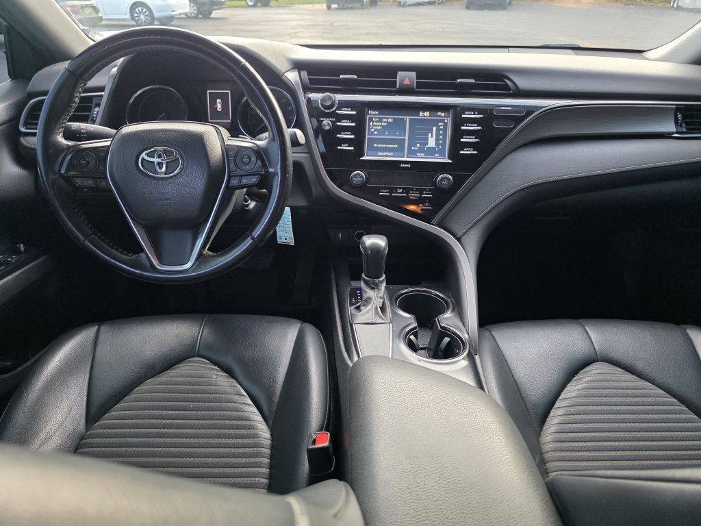 2020 Toyota Camry Image 17