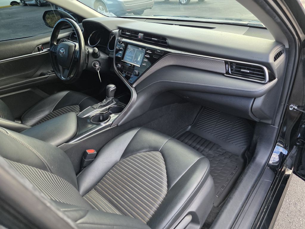 2020 Toyota Camry Image 23