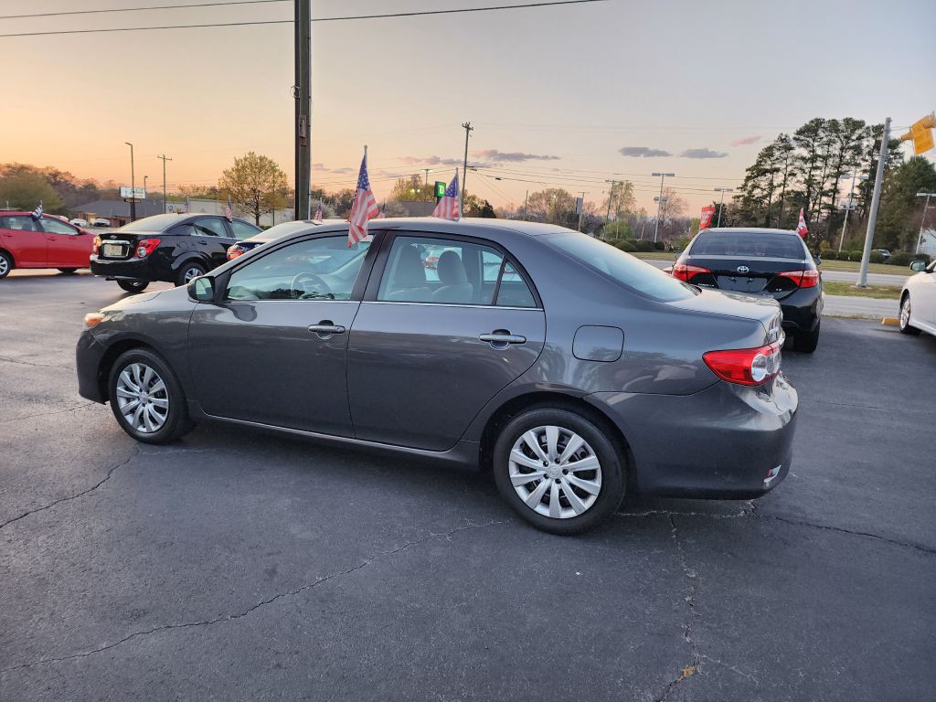 2013 Toyota Corolla Image 4