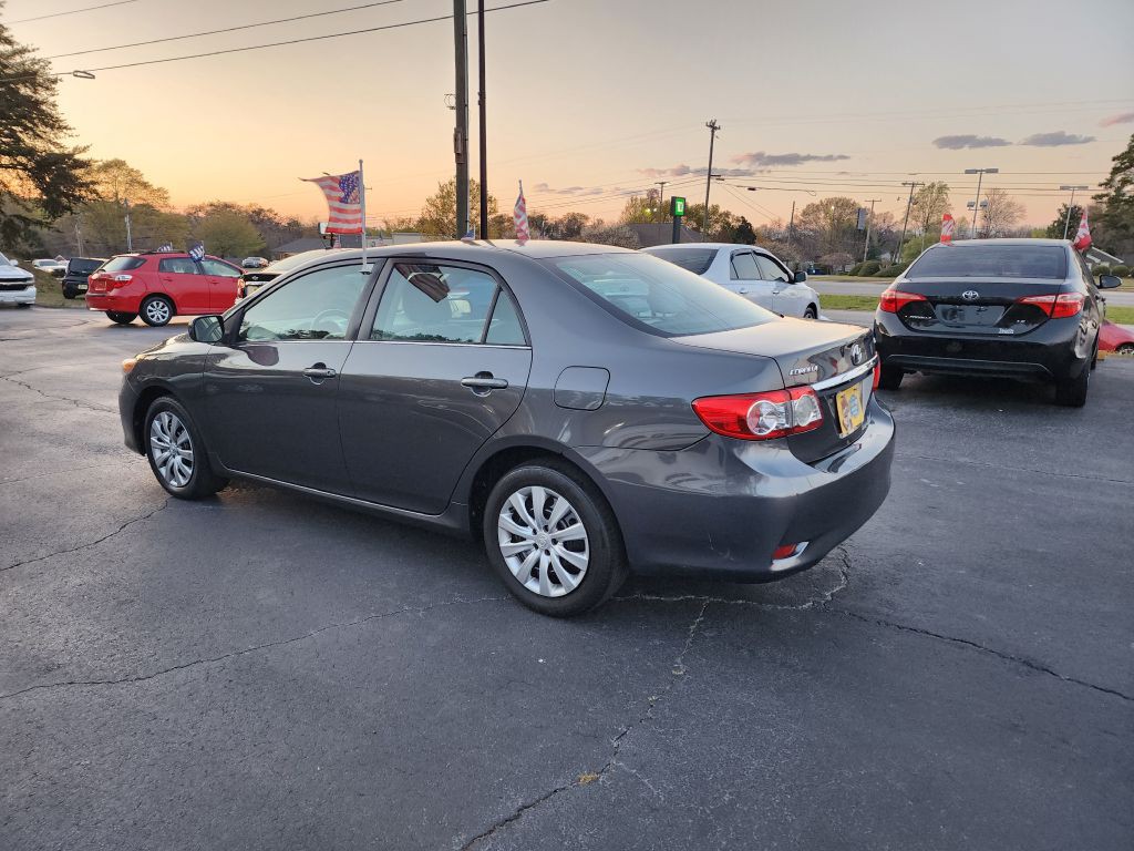2013 Toyota Corolla Image 5