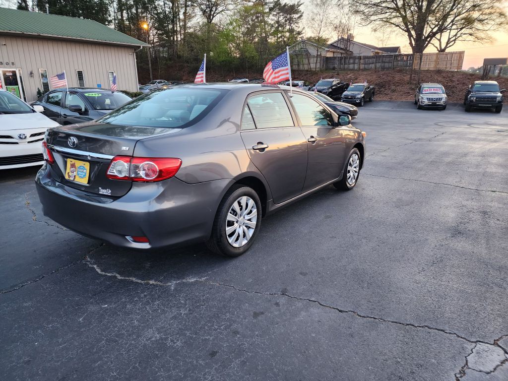 2013 Toyota Corolla Image 7