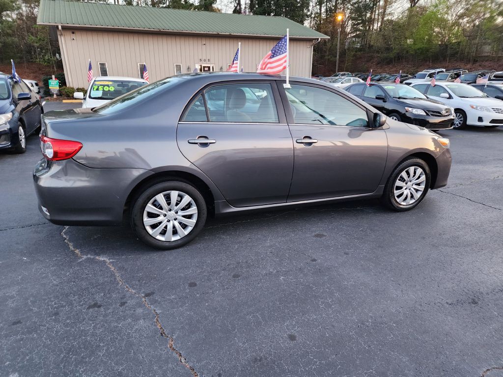 2013 Toyota Corolla Image 8