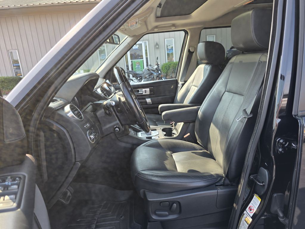 2016 Land Rover LR4 Image 14