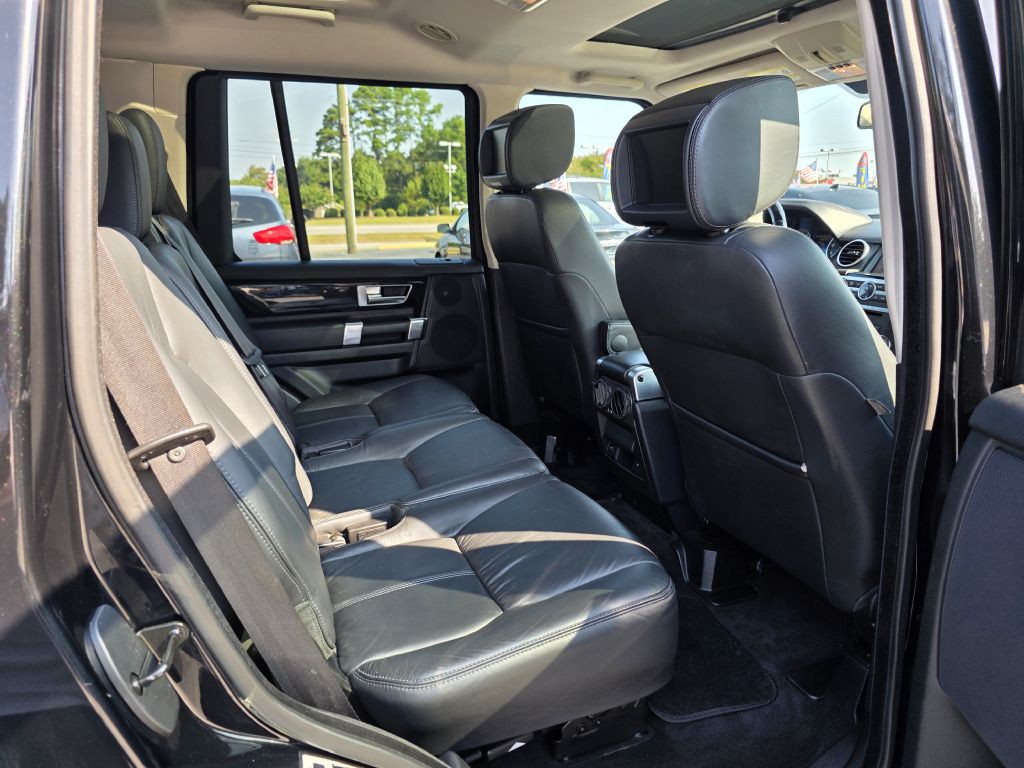 2016 Land Rover LR4 Image 21