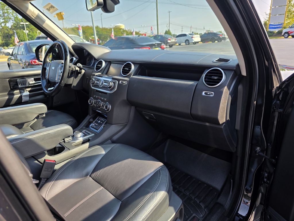 2016 Land Rover LR4 Image 23