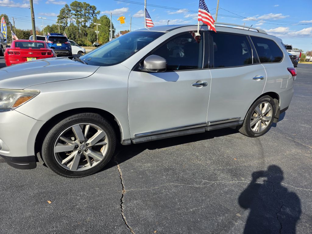 2015 Nissan Pathfinder Image 4