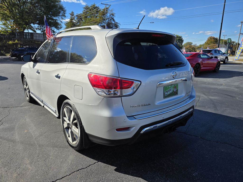 2015 Nissan Pathfinder Image 8
