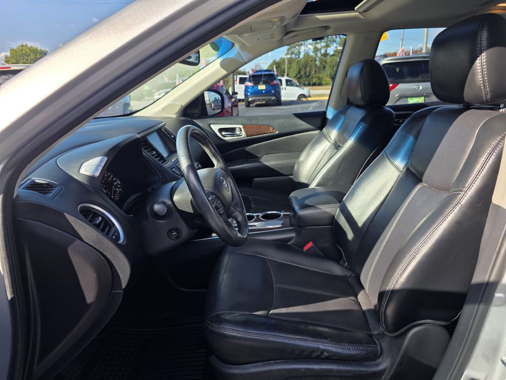 2015 Nissan Pathfinder Image 14