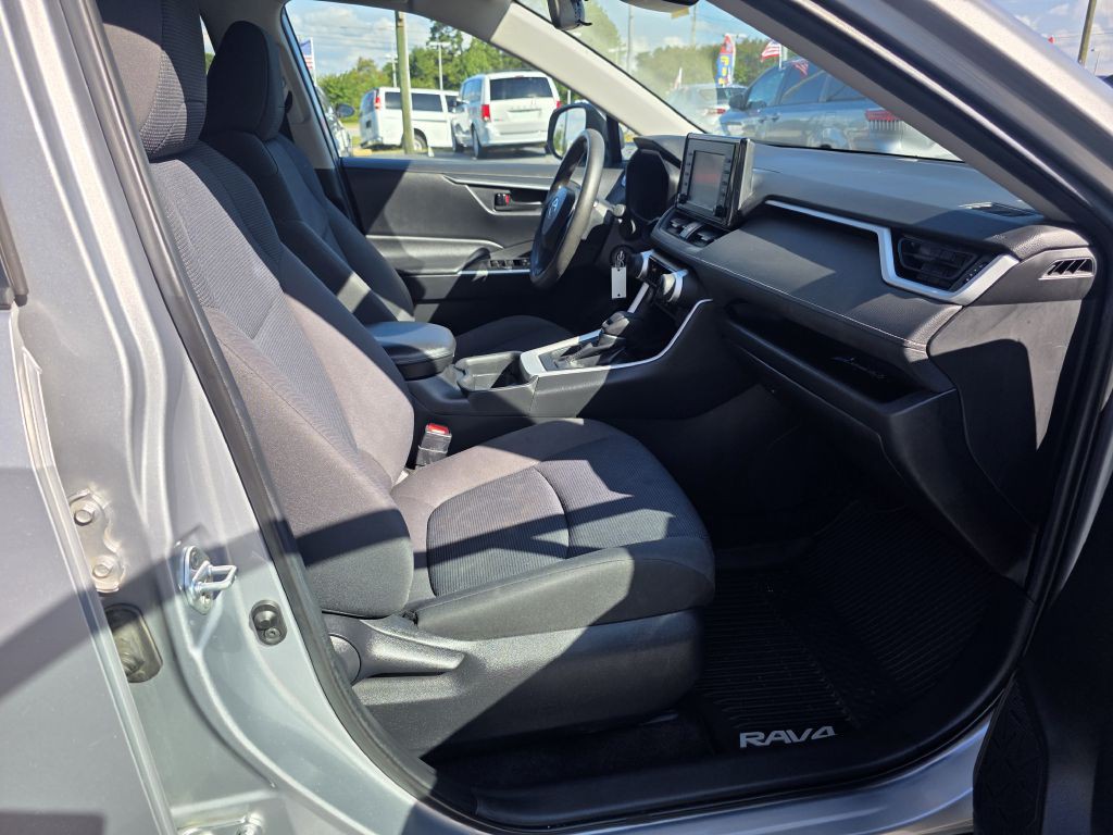 2019 Toyota Rav4 Image 20