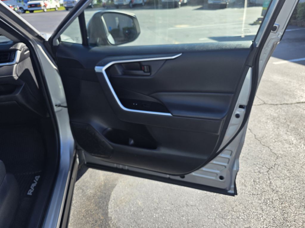 2019 Toyota Rav4 Image 22