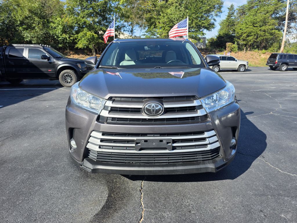 2018 Toyota Highlander Image 1