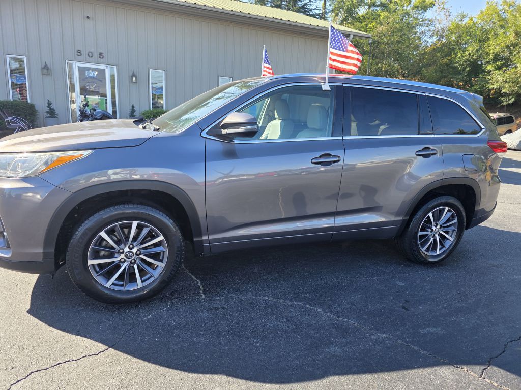2018 Toyota Highlander Image 4