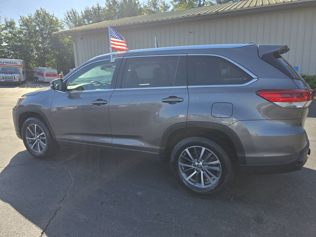 2018 Toyota Highlander Image 6