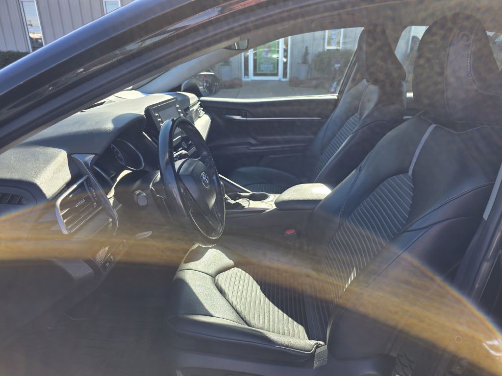 2021 Toyota Camry Image 14