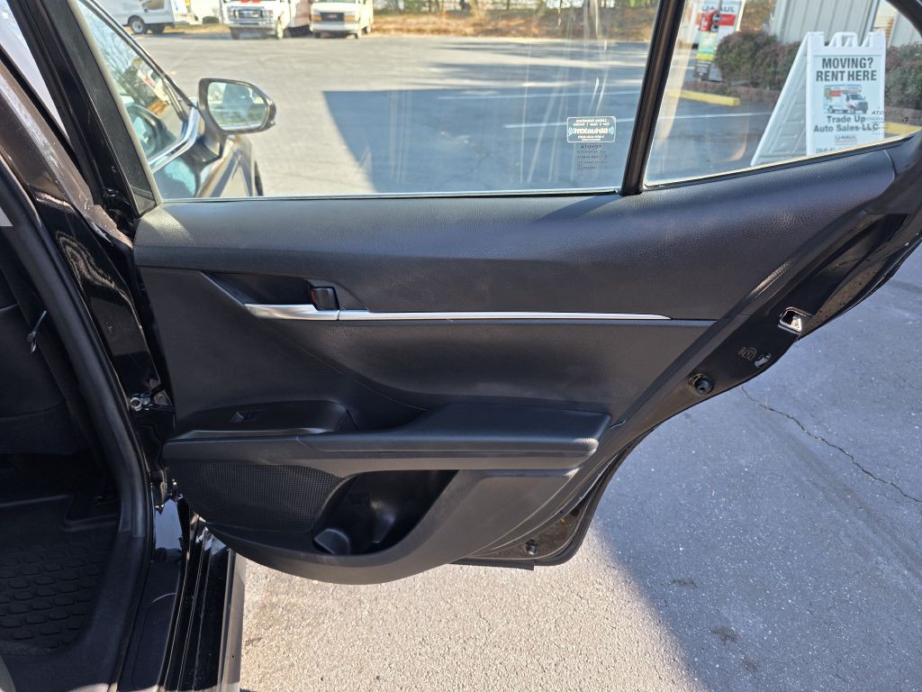 2021 Toyota Camry Image 20