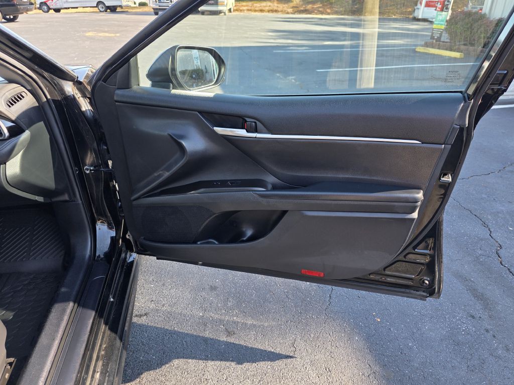 2021 Toyota Camry Image 23