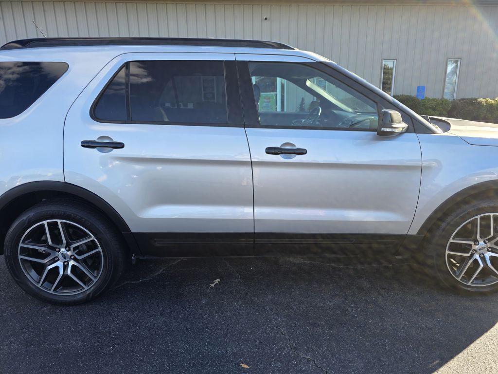 2019 Ford Explorer Image 12