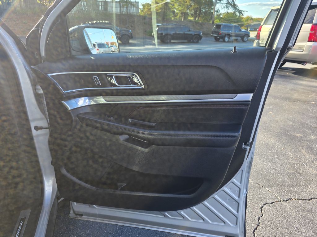 2019 Ford Explorer Image 23