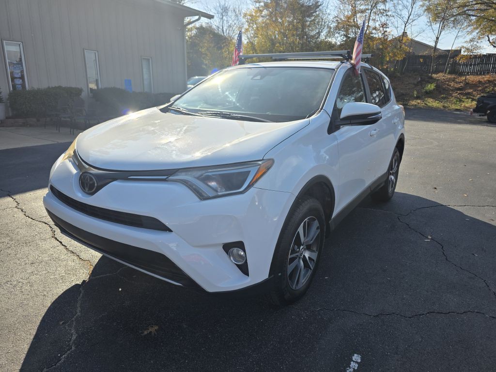 2018 Toyota Rav4 Image 2