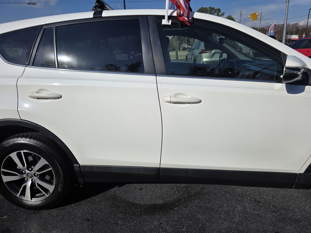 2018 Toyota Rav4 Image 12