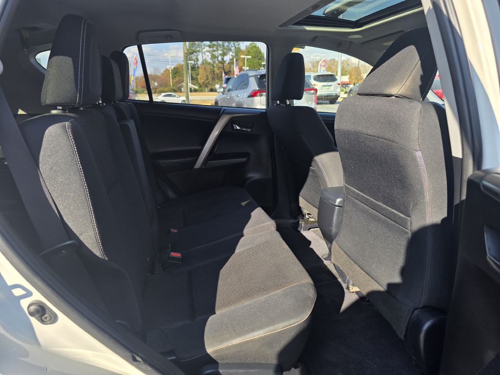 2018 Toyota Rav4 Image 19