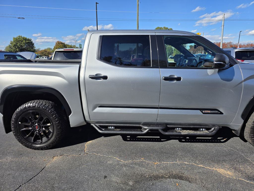 2022 Toyota Tundra Image 12